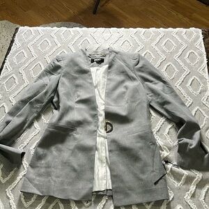 Classic DKNY GREY JACKET SIZE 4.  A248